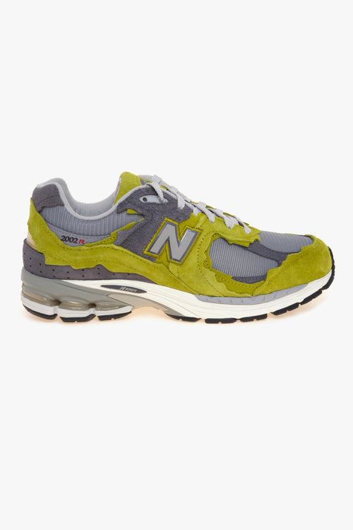 Sneaker 2002R Protection Pack in camoscio e tessuto
