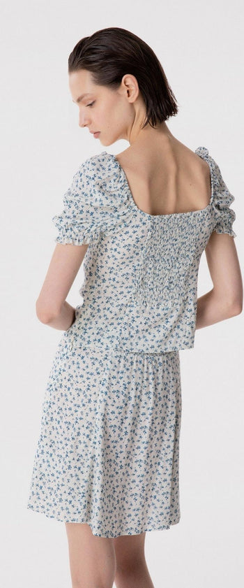 Top Letizia in crepe con mezza manica e volant - 4