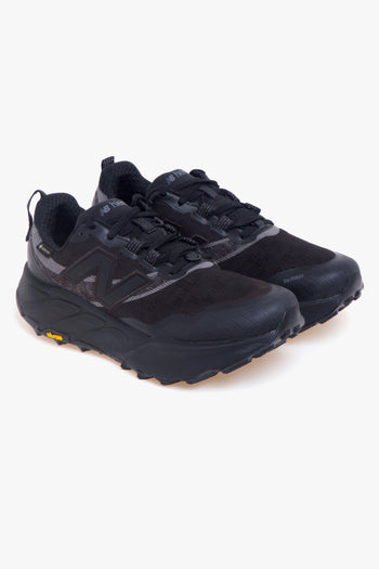 Sneaker trail running Hierro V9 in Goretex - 2