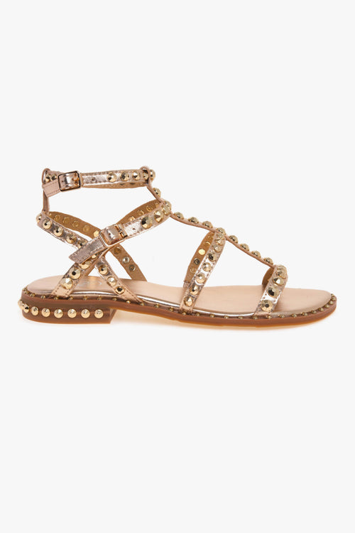 Sandalo flat Precious in pelle laminata con borchie