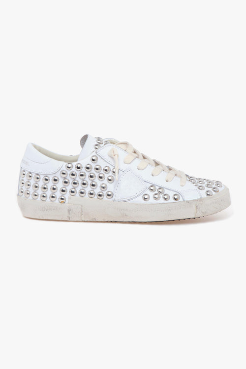 Sneaker Prsx in pelle con borchie stondate