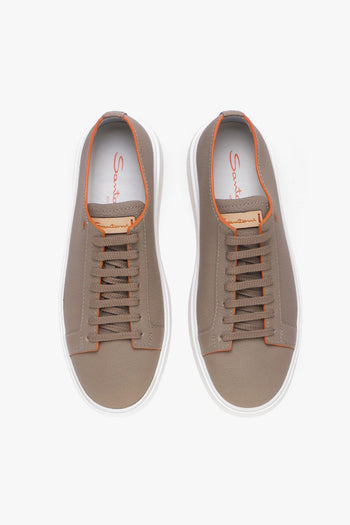 Sneaker in pelle martellata con piping arancio - 5