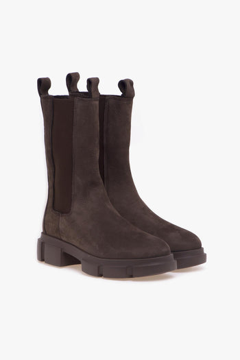 Chelsea boot in nabuck con gambale alto - 2