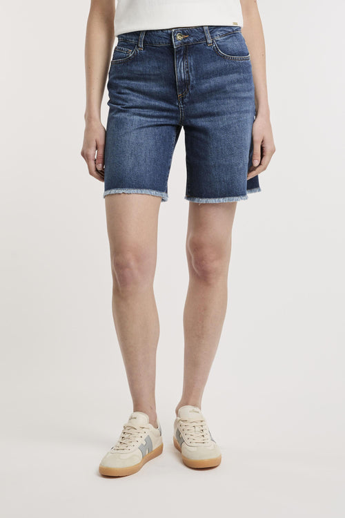 Short in denim