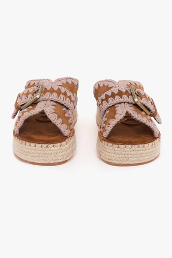 Ciabatta in suede con fascia e fibbia - 5