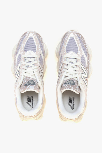 Sneaker 9060 in camoscio con stampa maculata e tessuto - 5