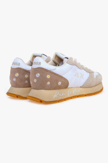 Sneaker Ally Vintage in camoscio e tessuto con margherite ricamate - 3