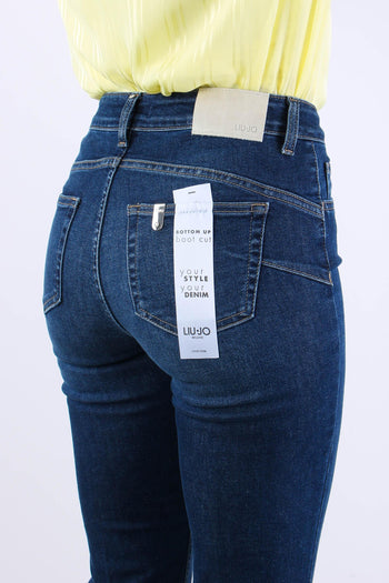 Jeans Trombetta Bottoni Denim Scuro - 8