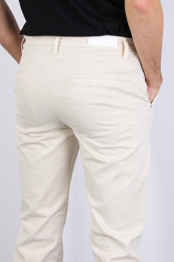 Pantalone Chino Basico Old Panna - 6