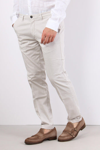 Pantalone Chino Slim Leggero Gesso - 5