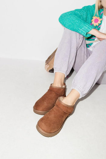 Stivali Classic Ultra Mini Donna Scarpe Marrone - 2