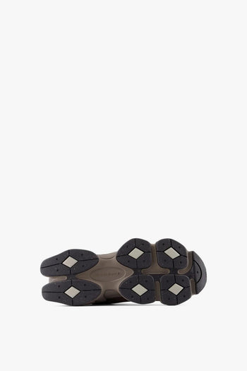 Scarpa Marrone Unisex 9060 - 5