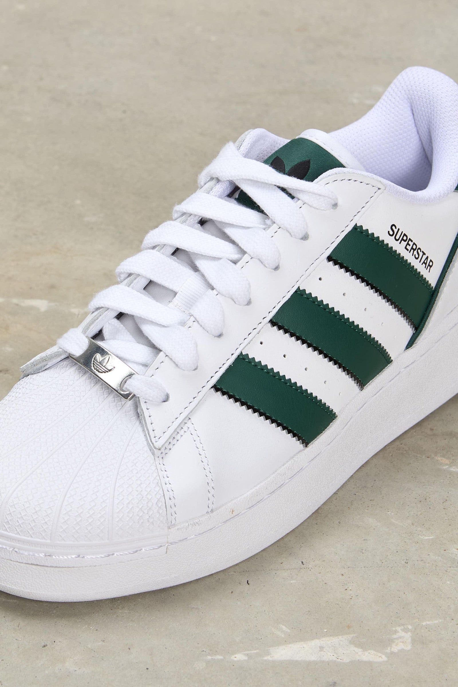 Adidas Originals Superstar XLG Verde in Pelle Uomo