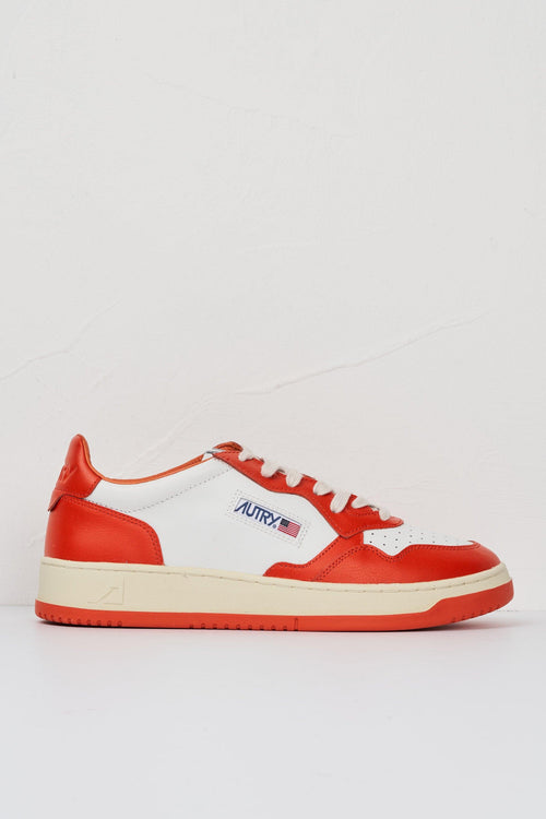 Medalist Low sneakers in pelle bianca e arancio