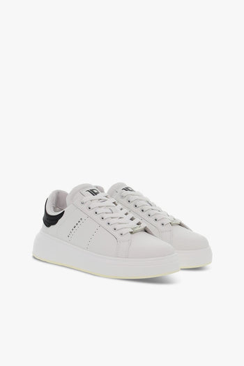 Sneakers ALEXANDER MCQUEEN in pelle bianco e nero - 5