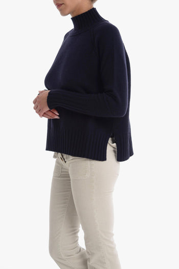 Maglia Blu Navy con Collo a Cratere e Dettaglio Raglan - 3