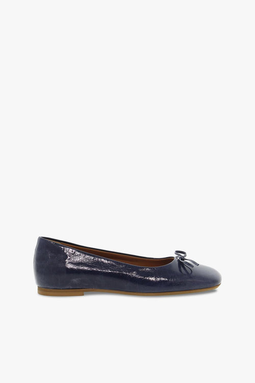 Scarpa bassa GUCCI FLAT in vernice blu